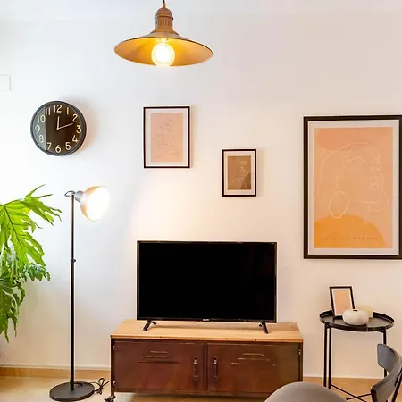 Mariana & Ganivet - Hostatel Apartamento *